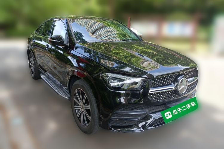 Used Mercedes-Benz GLE 2023 Refreshed GLE 350 4MATIC Coupe SUV Luxury Edition Front Right 45 Deg