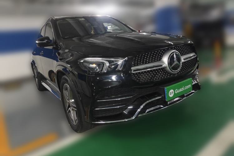 Used Mercedes-Benz GLE 2023 GLE 450 4MATIC Stylish Model Front Right 45 Deg