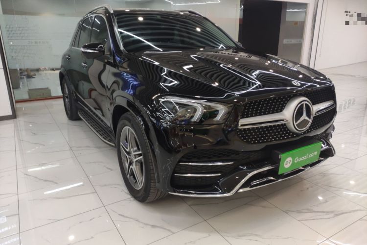 Used Mercedes-Benz GLE 2023 GLE 450 4MATIC Stylish Model Front Right 45 Deg