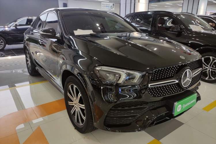 Used Mercedes-Benz GLE 2023 GLE 350 4MATIC Coupe SUV Luxury Model Front Right 45 Deg