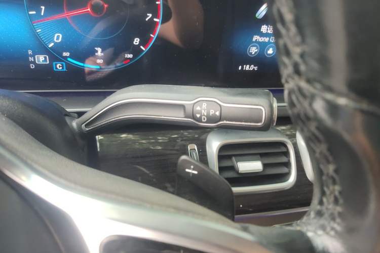 Used Mercedes-Benz GLE 2023 GLE 350 4MATIC Stylish Model Gear Lever