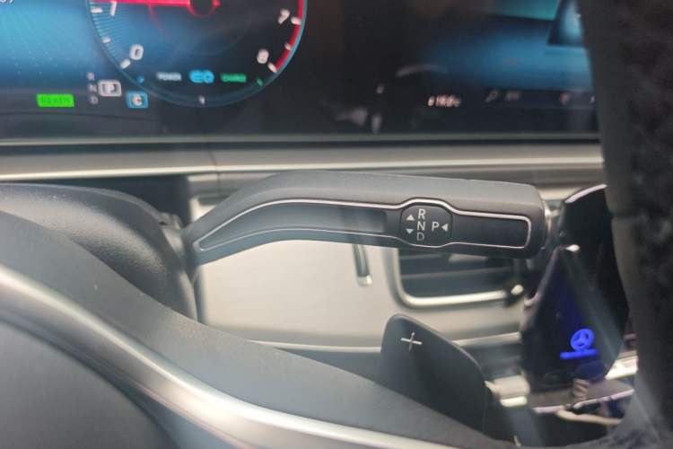 Used Mercedes-Benz GLE 2023 GLE 450 4MATIC Stylish Model Gear Lever