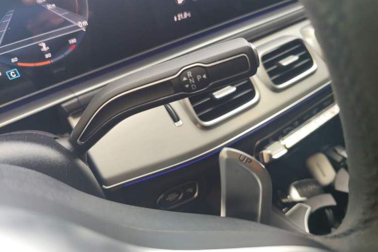 Used Mercedes-Benz GLE 2023 GLE 350 4MATIC Coupe SUV Luxury Model Gear Lever