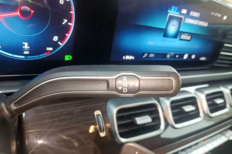 Used Mercedes-Benz GLE 2023 GLE 350 4MATIC Stylish Model Gear Lever