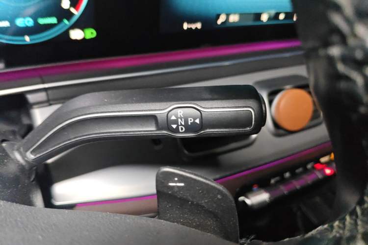 Used Mercedes-Benz GLE 2023 GLE 450 4MATIC Stylish Model Gear Lever