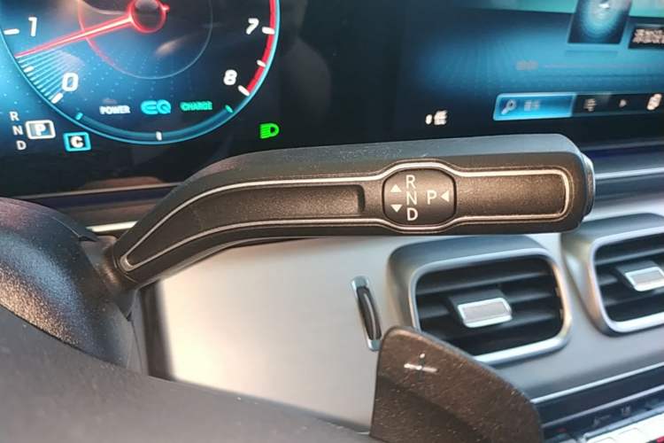 Used Mercedes-Benz GLE 2023 GLE 450 4MATIC Stylish Model Gear Lever