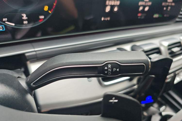Used Mercedes-Benz GLE 2023 GLE 350 4MATIC Coupe SUV Luxury Model Gear Lever