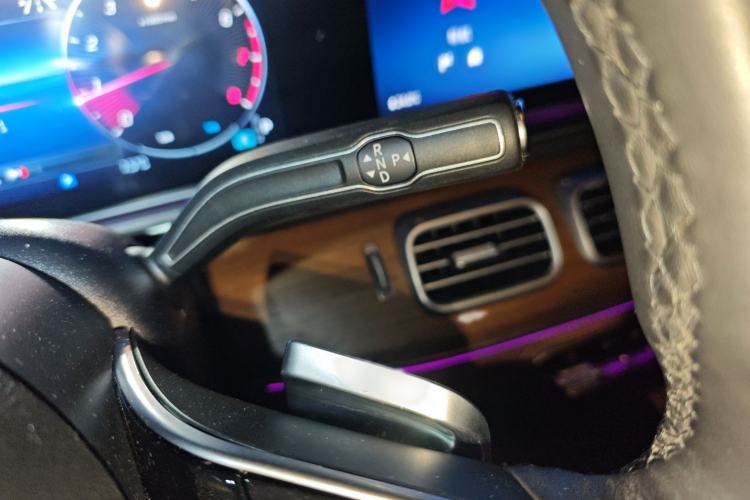 Used Mercedes-Benz GLE 2023 GLE 450 4MATIC Stylish Model Gear Lever