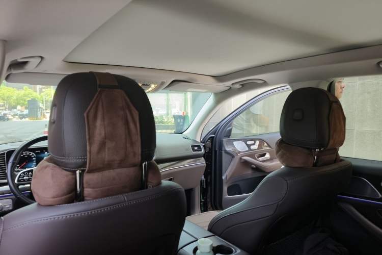 Used Mercedes-Benz GLE 2023 GLE 350 4MATIC Stylish Model Headliner