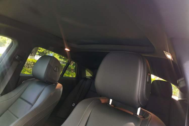 Used Mercedes-Benz GLE 2023 GLE 450 4MATIC Stylish Model Headliner