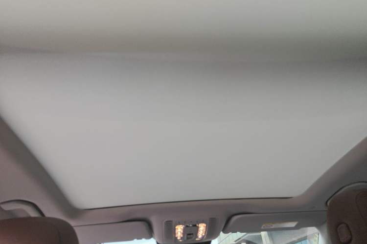 Used Mercedes-Benz GLE 2023 GLE 450 4MATIC Stylish Model Headliner