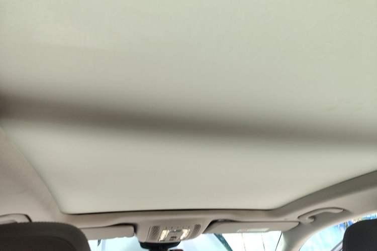 Used Mercedes-Benz GLE 2023 GLE 450 4MATIC Stylish Model Headliner