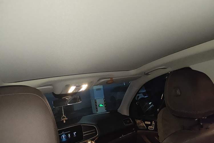 Used Mercedes-Benz GLE 2023 GLE 350 4MATIC Stylish Model Headliner