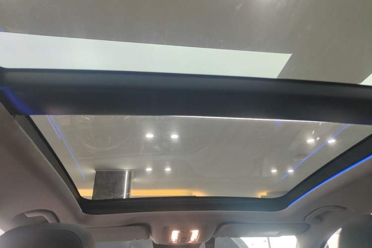 Used Mercedes-Benz GLE 2023 GLE 450 4MATIC AMG Line Headliner