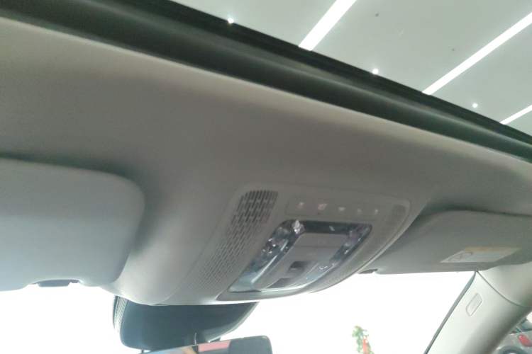 Used Mercedes-Benz GLE 2023 GLE 350 4MATIC Stylish Model Headliner
