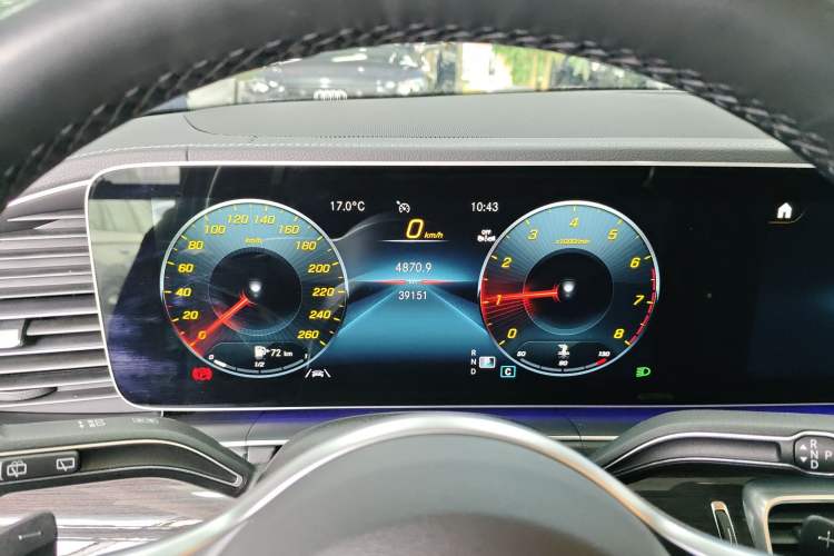 Used Mercedes-Benz GLE 2023 GLE 350 4MATIC Stylish Model Instrument Cluster