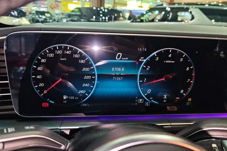 Used Mercedes-Benz GLE 2023 GLE 350 4MATIC Stylish Model Instrument Cluster