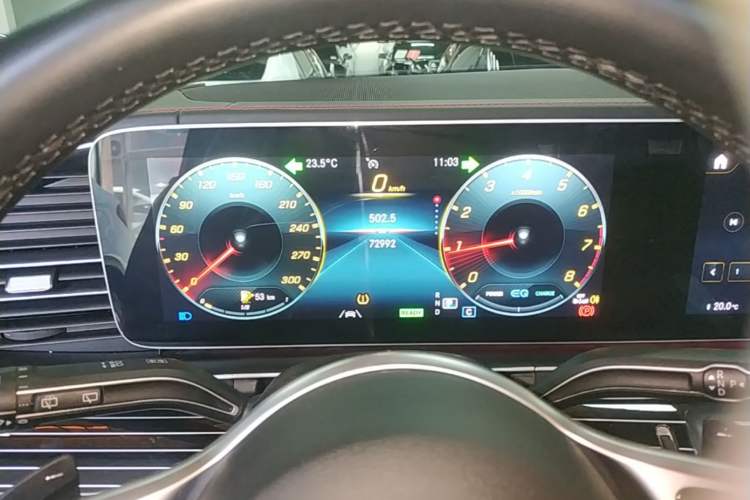 Used Mercedes-Benz GLE 2023 GLE 450 4MATIC Stylish Model Instrument Cluster