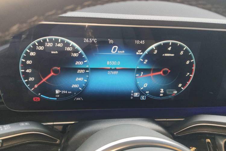Used Mercedes-Benz GLE 2023 GLE 350 4MATIC Stylish Model Instrument Cluster