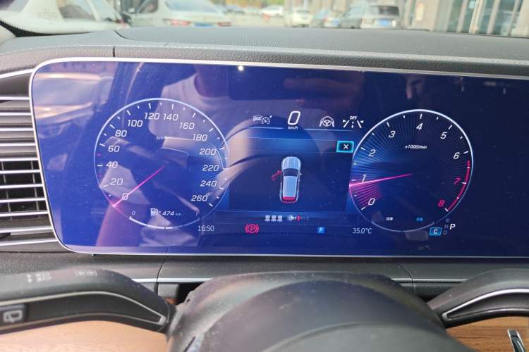 Used Mercedes-Benz GLE 2023 GLE 450 4MATIC Stylish Model Instrument Cluster