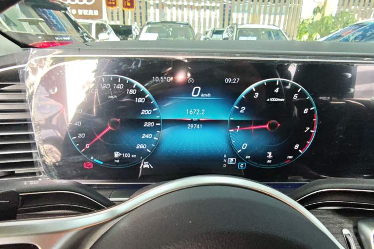 Used Mercedes-Benz GLE 2023 GLE 350 4MATIC Stylish Model Instrument Cluster