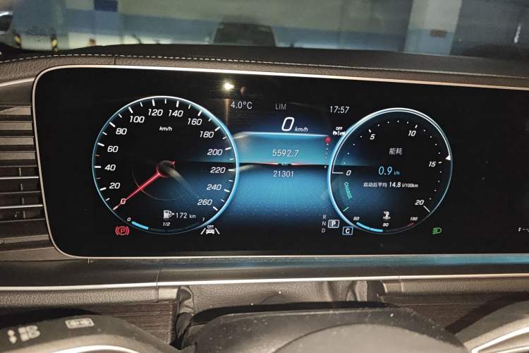 Used Mercedes-Benz GLE 2023 GLE 350 4MATIC Stylish Model Instrument Cluster