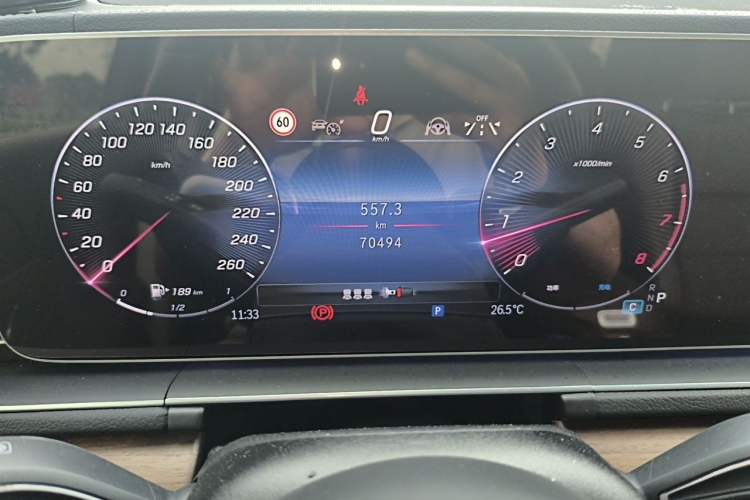 Used Mercedes-Benz GLE 2023 GLE 450 4MATIC Stylish Model Instrument Cluster