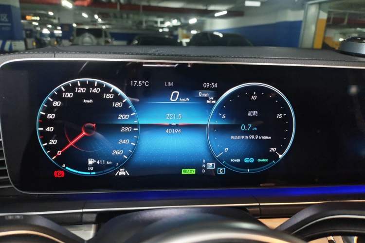 Used Mercedes-Benz GLE 2023 GLE 450 4MATIC Stylish Model Instrument Cluster