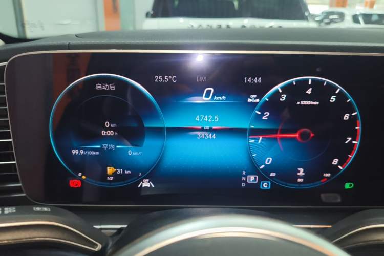 Used Mercedes-Benz GLE 2023 GLE 350 4MATIC Stylish Model Instrument Cluster