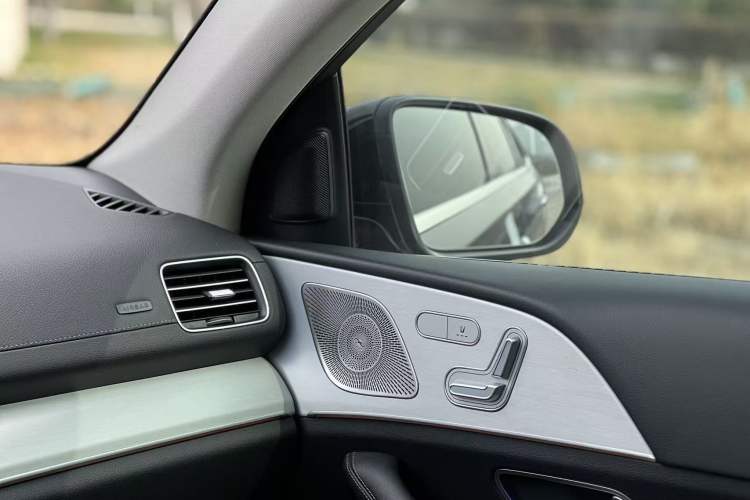 Used Mercedes-Benz GLE 2023 GLE 350 4MATIC Coupe SUV Fashion Model Interior 10