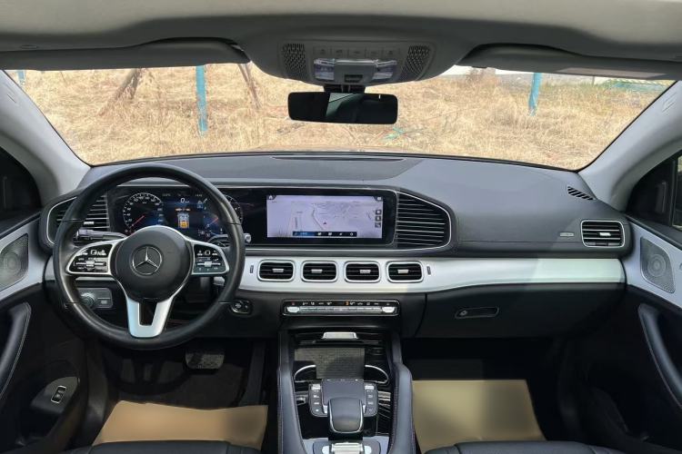 Used Mercedes-Benz GLE 2023 GLE 350 4MATIC Coupe SUV Fashion Model Interior 5