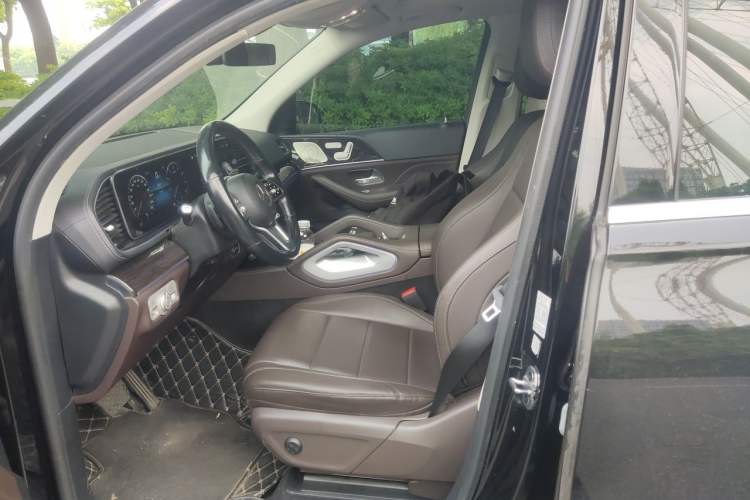 Used Mercedes-Benz GLE 2023 GLE 350 4MATIC Stylish Model Left Front Seat