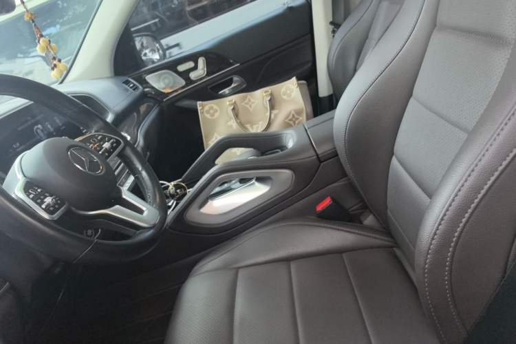 Used Mercedes-Benz GLE 2023 GLE 350 4MATIC Stylish Model Left Front Seat