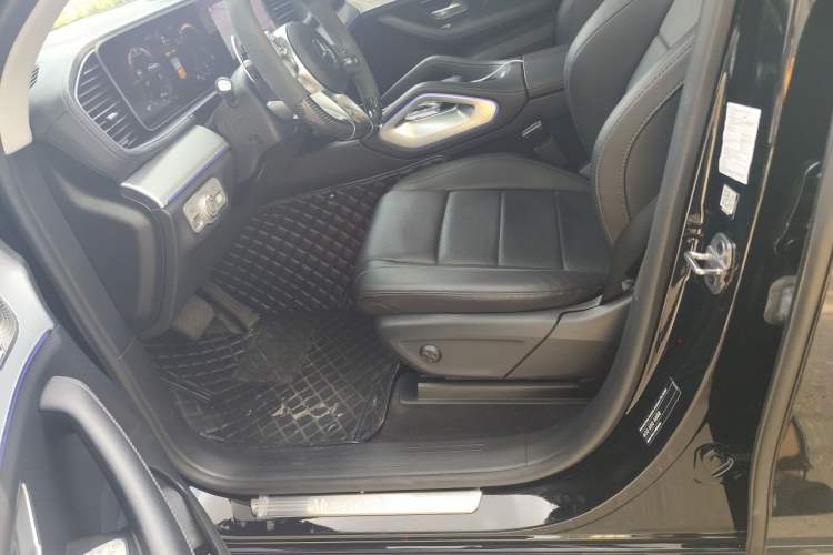 Used Mercedes-Benz GLE 2023 GLE 350 4MATIC Coupe SUV Luxury Model Left Front Seat