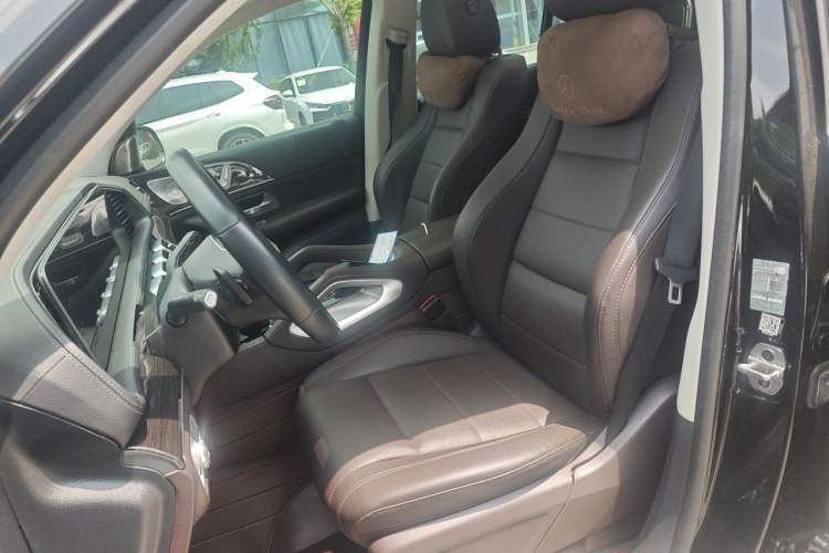 Used Mercedes-Benz GLE 2023 GLE 350 4MATIC Stylish Model Left Front Seat