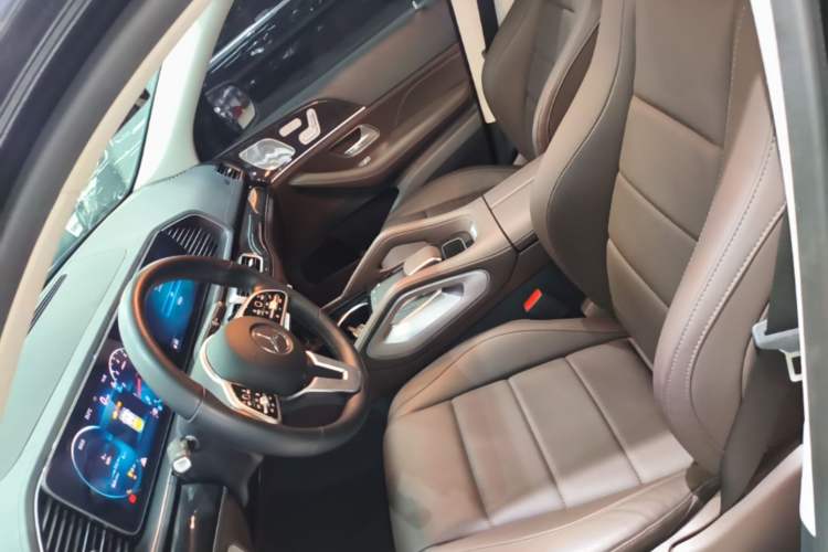 Used Mercedes-Benz GLE 2023 GLE 350 4MATIC Stylish Model Left Front Seat