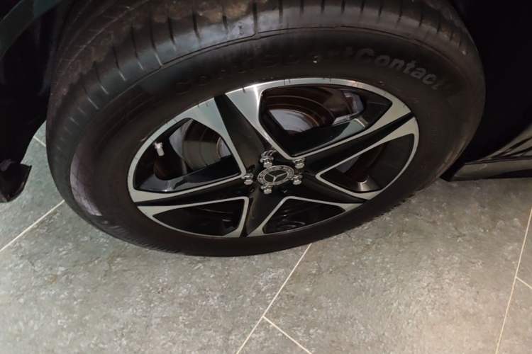 Used Mercedes-Benz GLE 2023 GLE 350 4MATIC Stylish Model Left Front Wheel Hub
