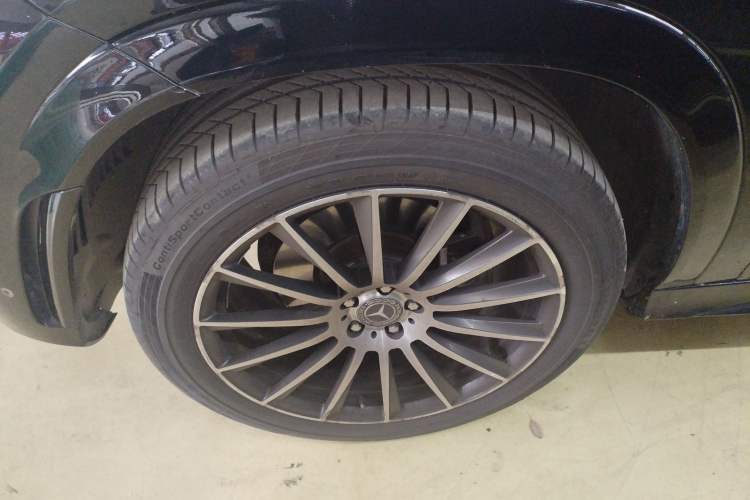 Used Mercedes-Benz GLE 2023 GLE 350 4MATIC Stylish Model Left Front Wheel Hub