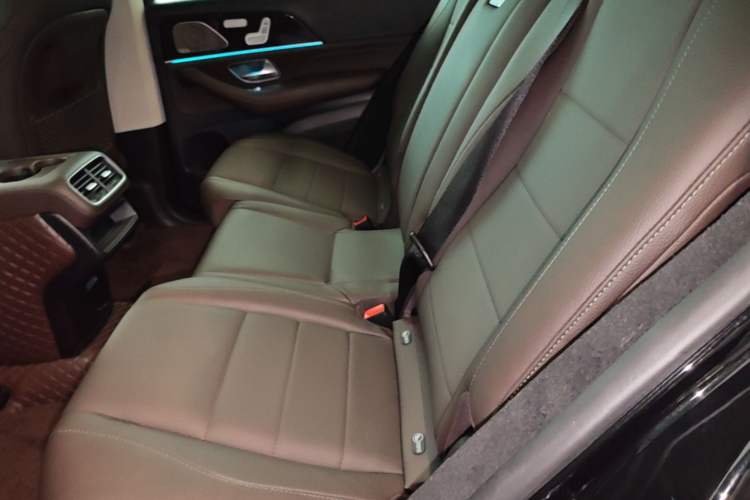 Used Mercedes-Benz GLE 2023 GLE 350 4MATIC Stylish Model Left Rear Seat