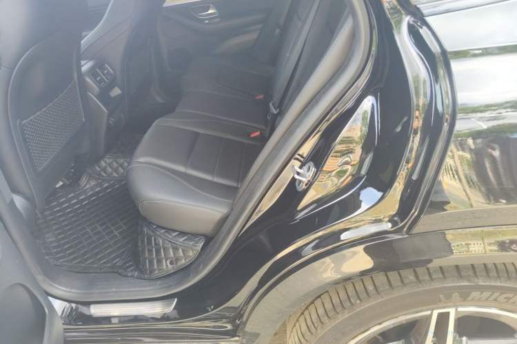 Used Mercedes-Benz GLE 2023 GLE 350 4MATIC Coupe SUV Luxury Model Left Rear Seat