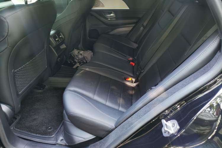 Used Mercedes-Benz GLE 2023 GLE 450 4MATIC Stylish Model Left Rear Seat