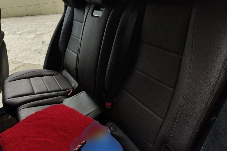 Used Mercedes-Benz GLE 2023 GLE 450 4MATIC Stylish Model Left Rear Seat