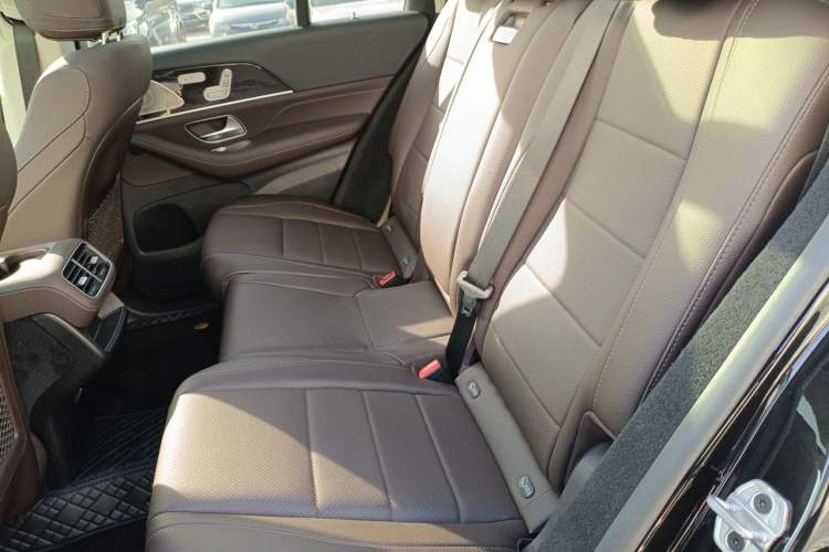 Used Mercedes-Benz GLE 2023 GLE 350 4MATIC Stylish Model Left Rear Seat