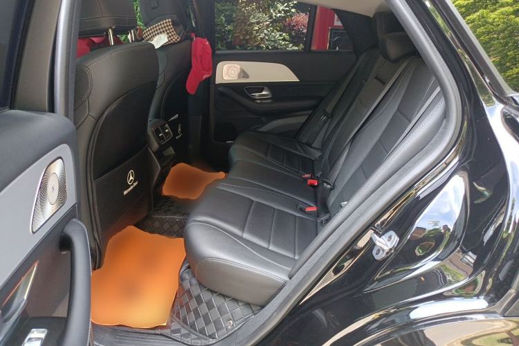 Used Mercedes-Benz GLE 2023 Refreshed GLE 350 4MATIC Coupe SUV Luxury Edition Left Rear Seat
