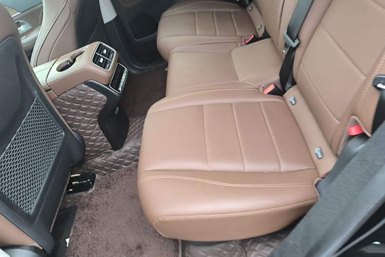 Used Mercedes-Benz GLE 2023 GLE 450 4MATIC Stylish Model Left Rear Seat
