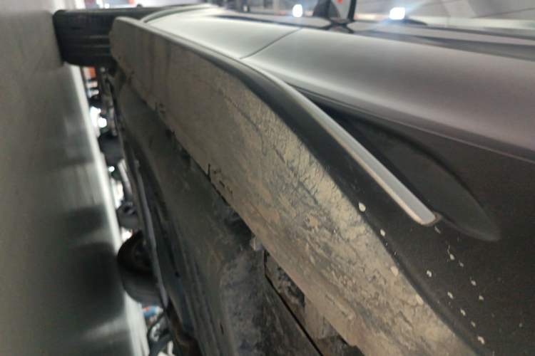 Used Mercedes-Benz GLE 2023 GLE 350 4MATIC Stylish Model Left Side Sill