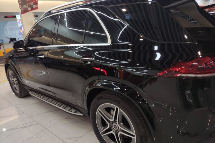 Used Mercedes-Benz GLE 2023 GLE 450 4MATIC Stylish Model Left Side
