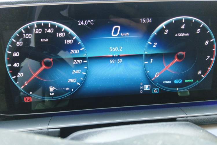 Used Mercedes-Benz GLE 2023 GLE 450 4MATIC Stylish Model Odometer Close Up