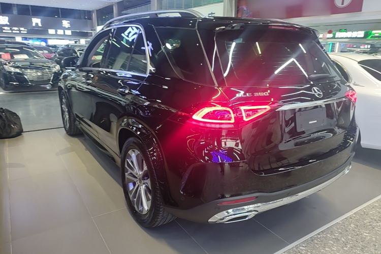 Used Mercedes-Benz GLE 2023 GLE 350 4MATIC Stylish Model Rear Left 45 Deg