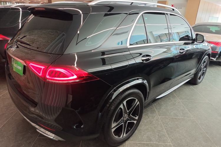 Used Mercedes-Benz GLE 2023 GLE 350 4MATIC Stylish Model Rear Right 45 Deg